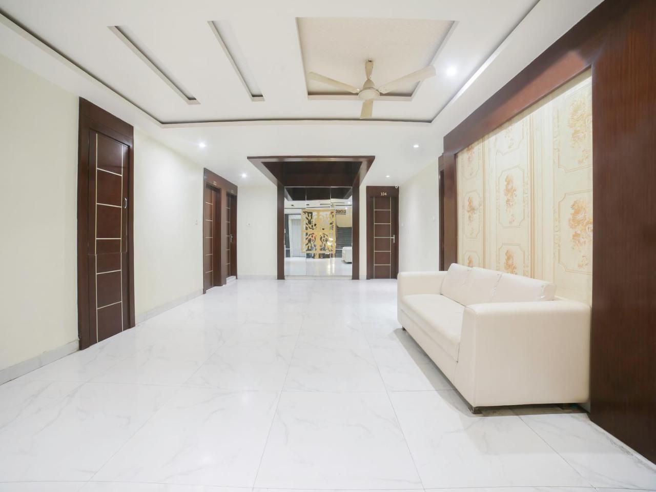 אג'מר Oyo 10277 Hotel Delux Golden מראה חיצוני תמונה