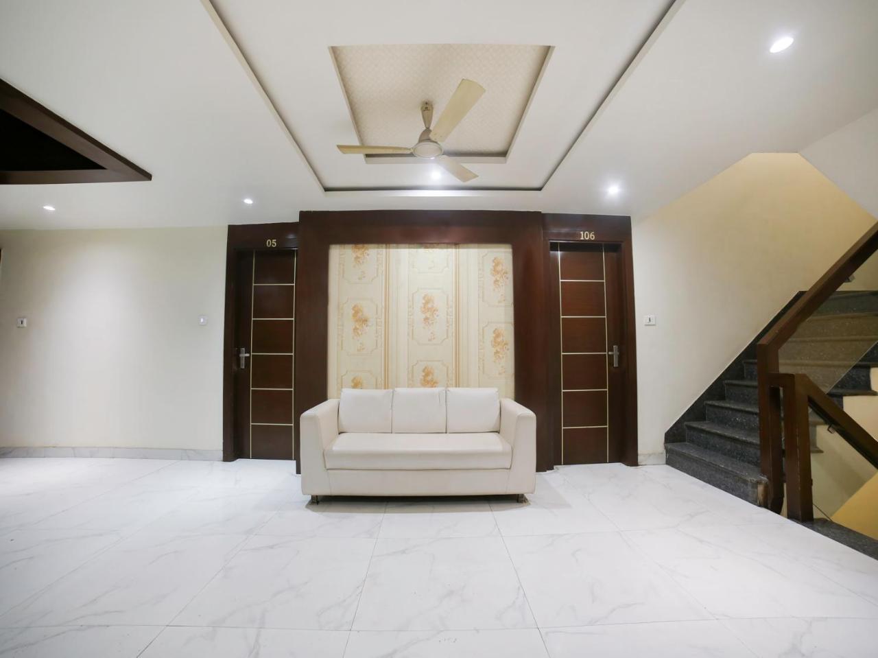 אג'מר Oyo 10277 Hotel Delux Golden מראה חיצוני תמונה