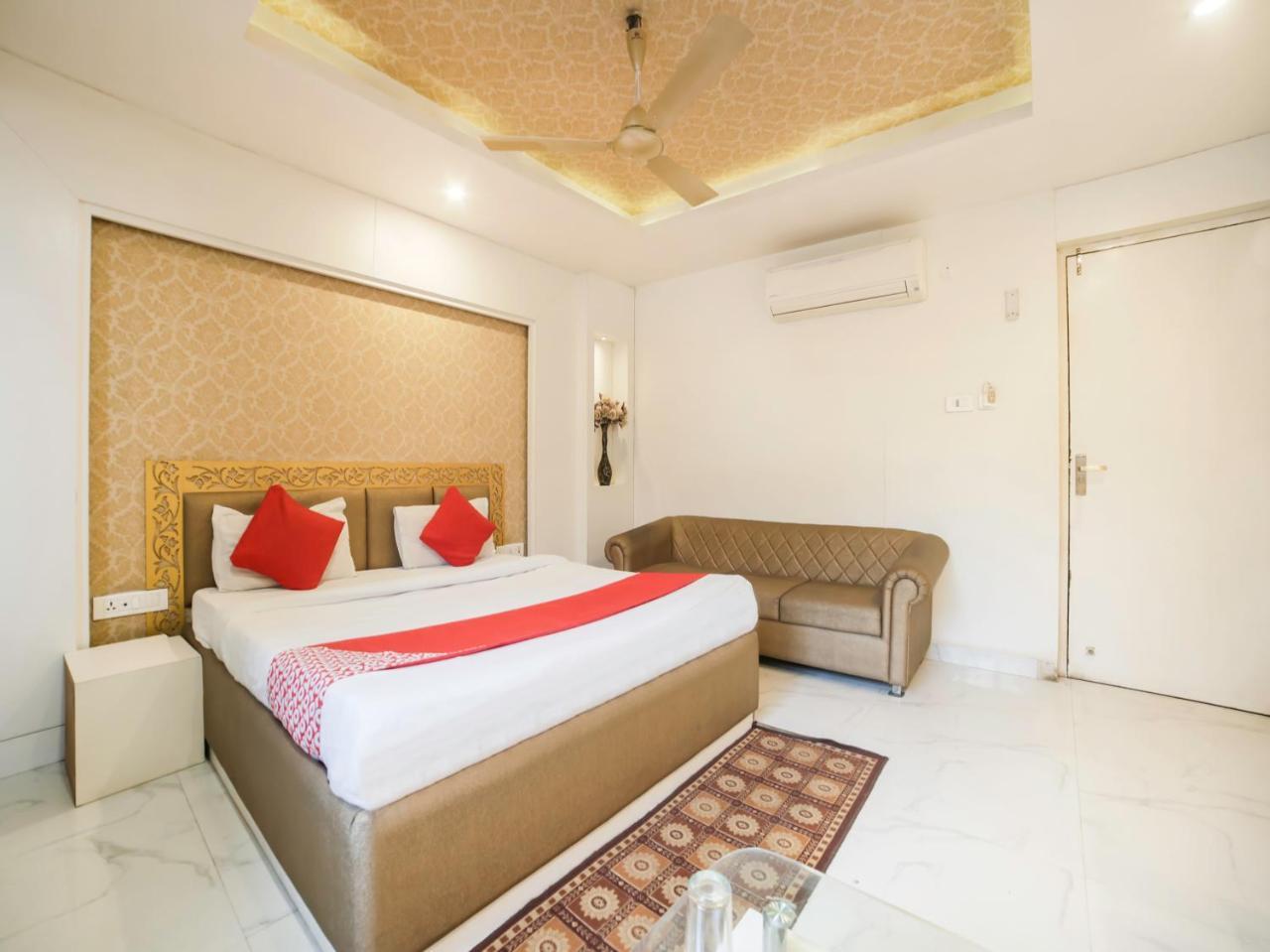 אג'מר Oyo 10277 Hotel Delux Golden מראה חיצוני תמונה