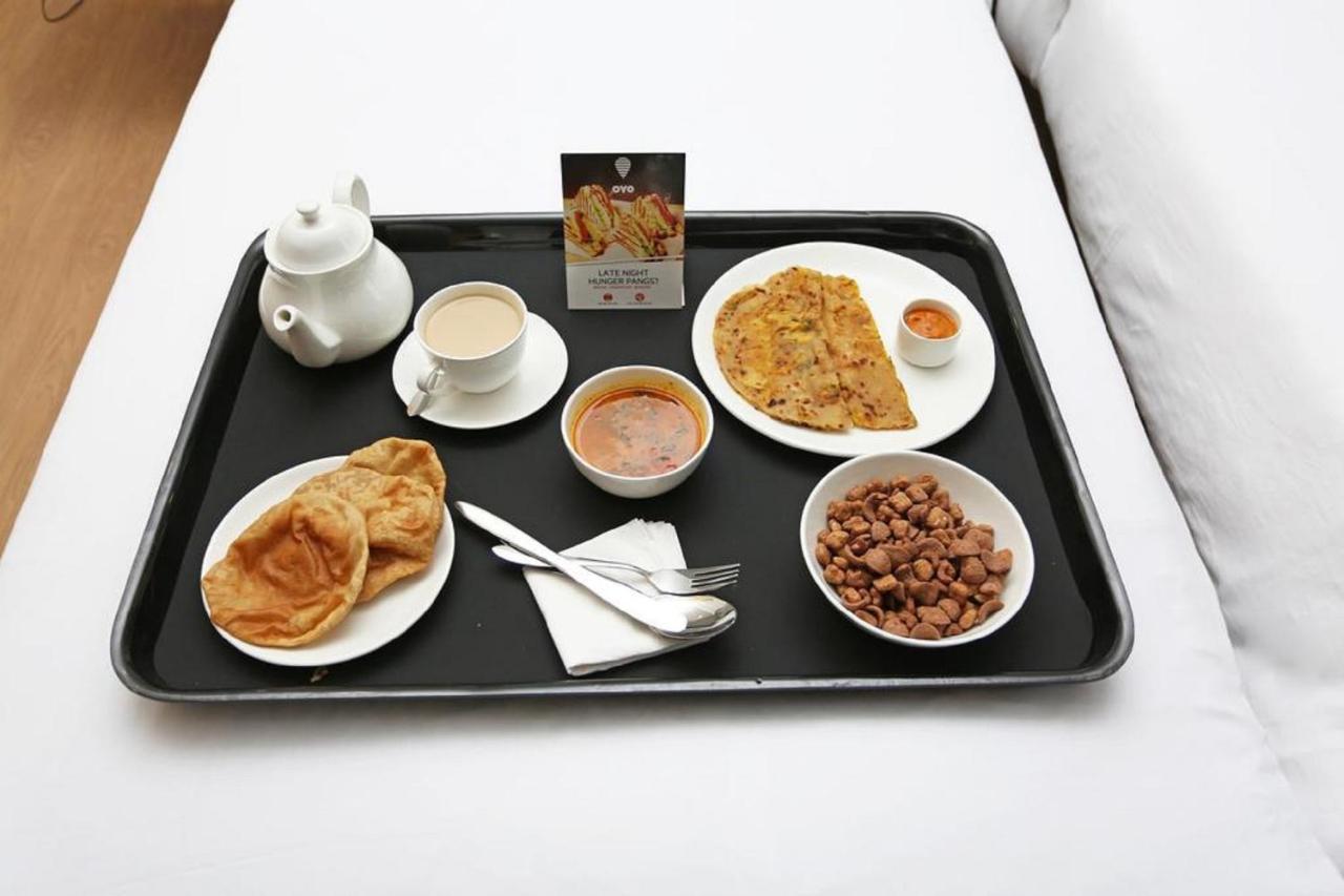 אג'מר Oyo 10277 Hotel Delux Golden מראה חיצוני תמונה