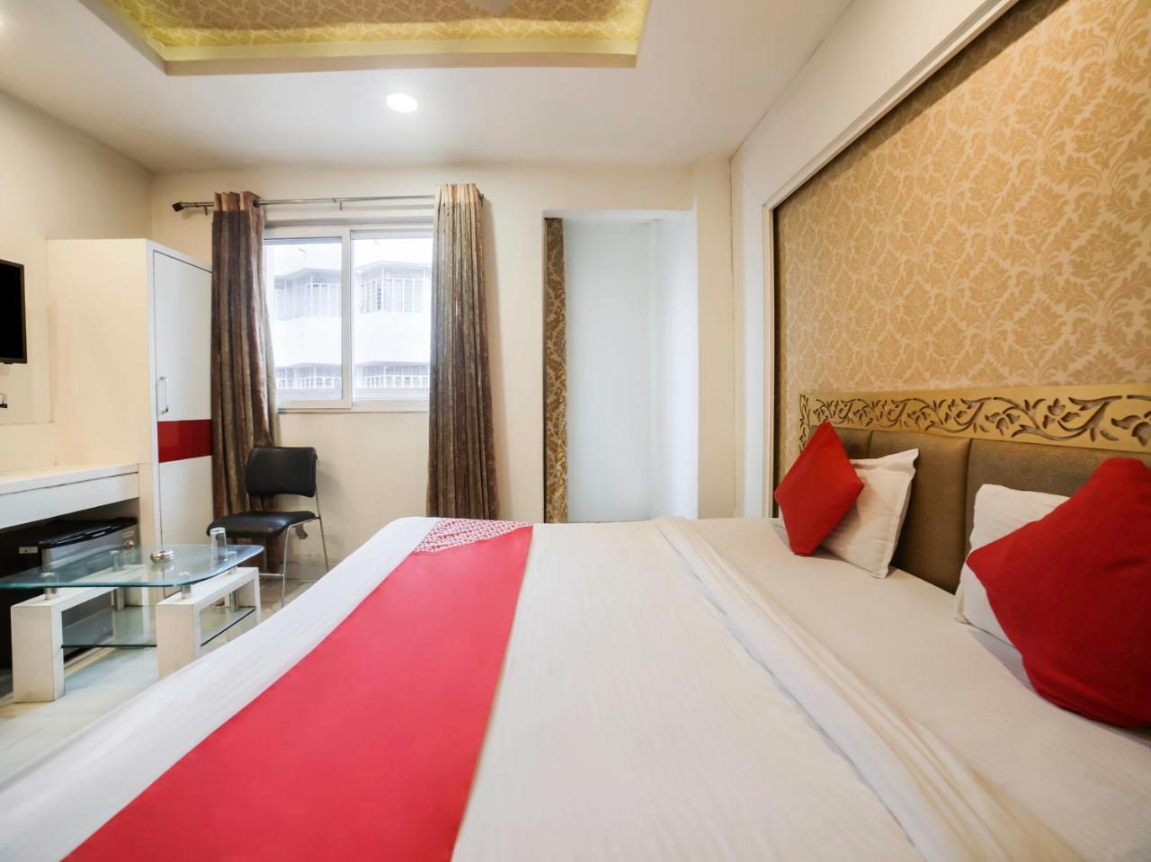 אג'מר Oyo 10277 Hotel Delux Golden מראה חיצוני תמונה